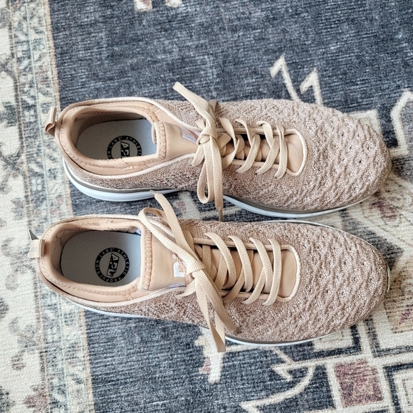 APL Techloom Phantom Sneakers Rose Gold White Womens Melange Lululemon - Picture 2 of 10